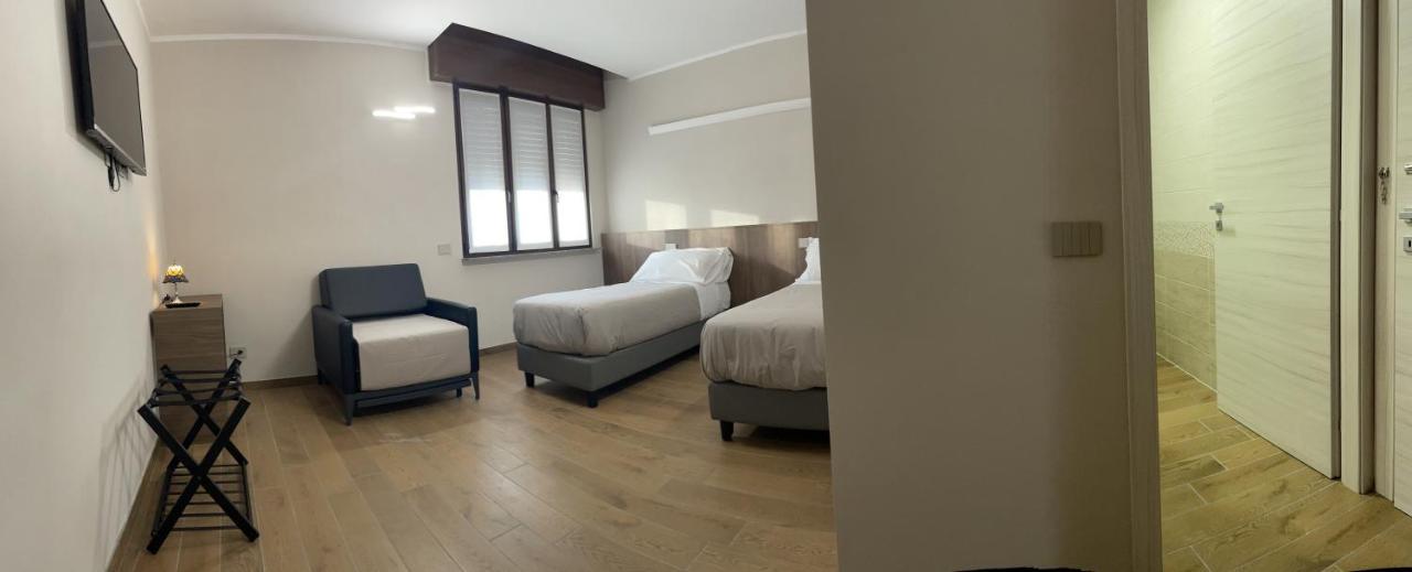 Villoresi Rooms Castano Primo ภายนอก รูปภาพ