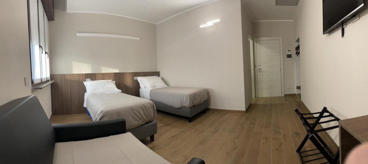 Villoresi Rooms Castano Primo ภายนอก รูปภาพ