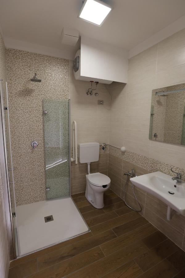 Villoresi Rooms Castano Primo ภายนอก รูปภาพ