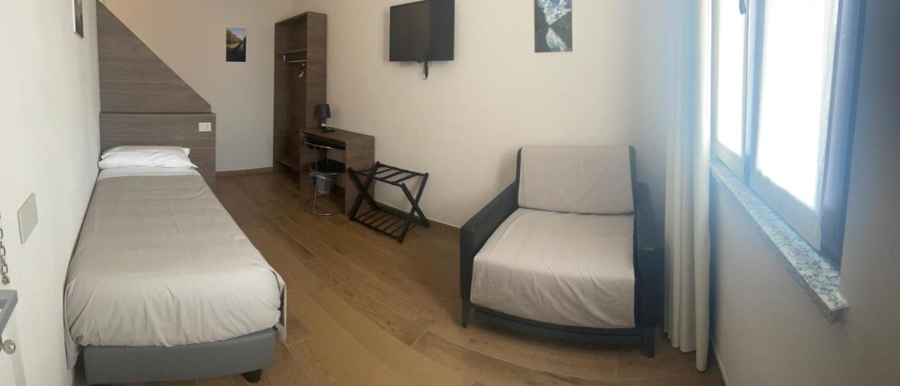 Villoresi Rooms Castano Primo ภายนอก รูปภาพ